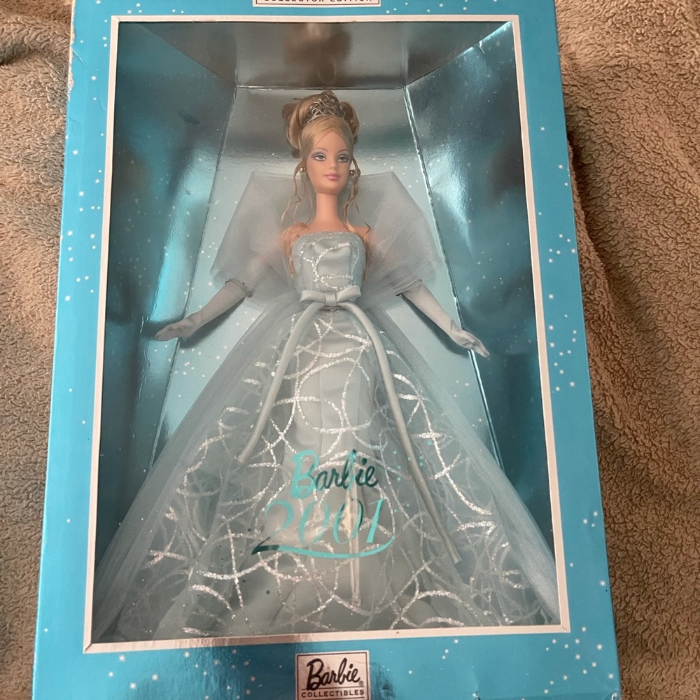 2001 Holiday Barbie